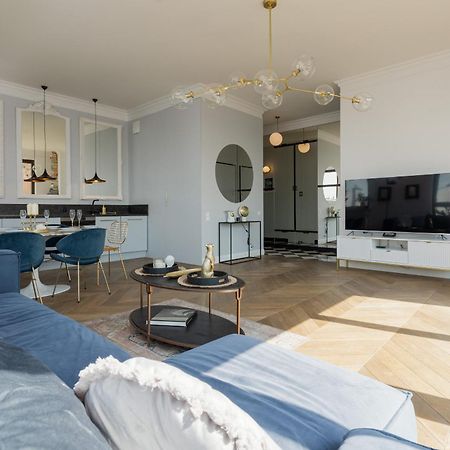 Royal Garden Apartment In Wilanow By Renters Prestige Varsóvia Exterior foto